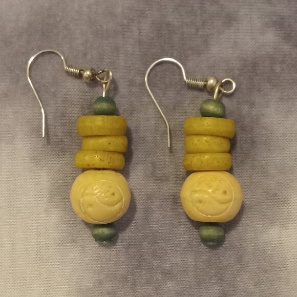 Handmade Ecuadorian Colorful Jewelry Set - Picture 4 of 8